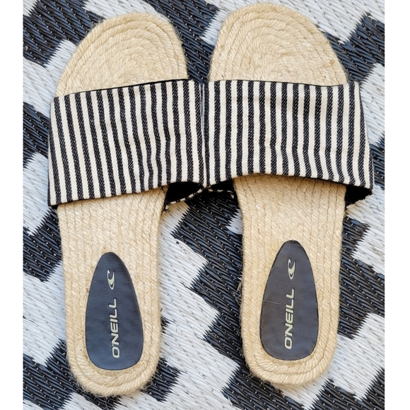 O'Neill Shoes - O'Neill Cardiff Slides 🖤 Size 9 🖤 NWOT
